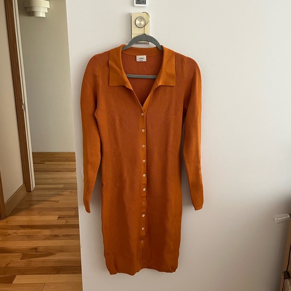 Aritzia Cove Dress - Picture 3 of 7